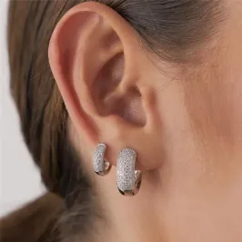 ARGOLA CRAVEJADAS DE ZIRCÔNIAS RODIO M