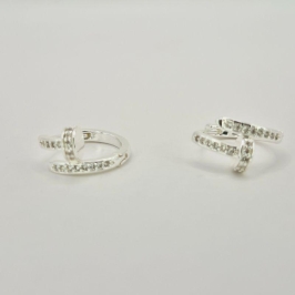 ARGOLA COM ESFERA CHAPADA NA PONTA