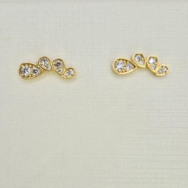 BRINCO GOTAS CRAVEJADAS