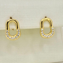 BRINCO OVAL CRAVEJADO