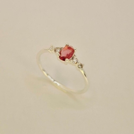 ANEL PEDRA VERMELHA OVAL