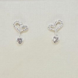 BRINCO CORACAO CRAVEJADO E PONTO DE LUZ