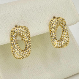 BRINCO RETANGULO CRAVEJADO