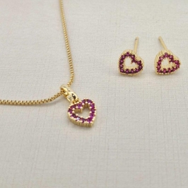 CONJUNTO CORACAO VAZADO CRAVEJADO ROSA