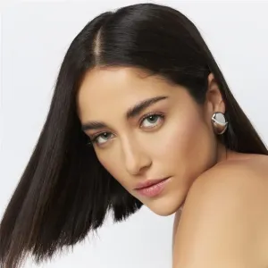 BRINCO OVAL LISO UMA FILEIRA COM ZIRCÔNIAS RODIO