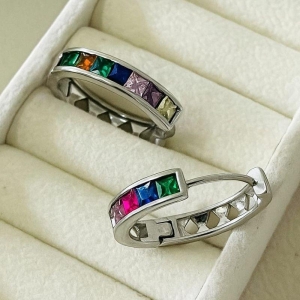 BRINCO ARGOLA ZIRCONIA BAGUETE COLORIDO