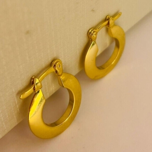 ARGOLA CIRCULO PEQUENO VAZADO