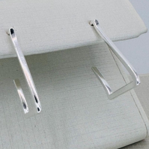 BRINCO RETANGULAR TORCIDO