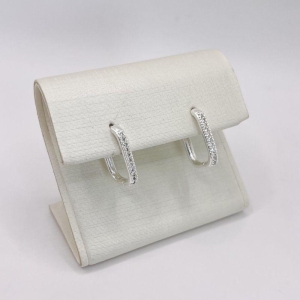 BRINCO QUADRADO CRAVEJADO