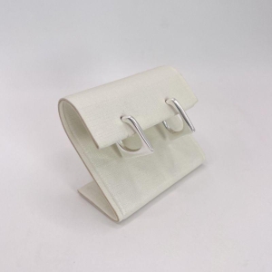 BRINCO QUADRADO LISO