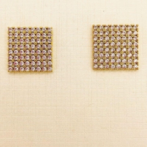 BRINCO QUADRADO ZIRCONIA