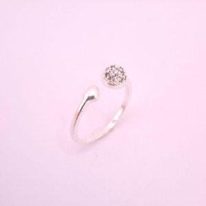 ANEL ESFERA CRAVEJADA