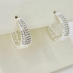 ARGOLA OVAL CRAVEJADA