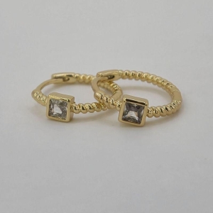 BRINCO COM PEDRA QUADRADA