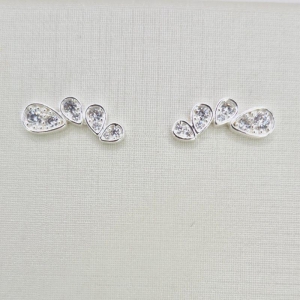 BRINCO GOTAS CRAVEJADAS