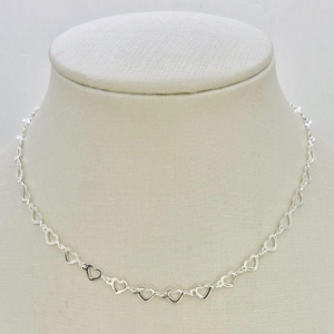 COLAR CORACOES VAZADOS