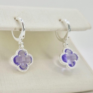 BRINCO PENDULO TREVO ROXO