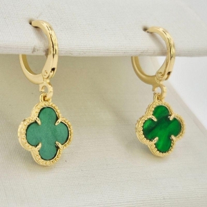 BRINCO PENDULO TREVO VERDE