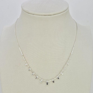 CHOCKER QUADRADOS E BOLINHAS