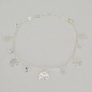 PULSEIRA COM FLORES VAZADAS