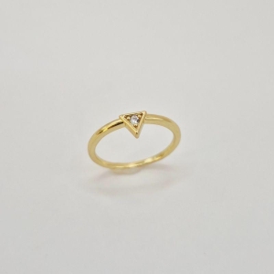 ANEL TRIANGULO CRAVEJADO