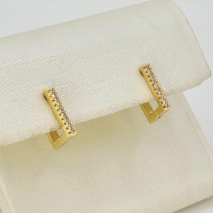 ARGOLA RETANGULO CRAVEJADA