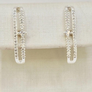 BRINCO LONGO CRAVEJADO