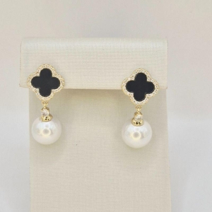 BRINCO TREVO COM PEROLA