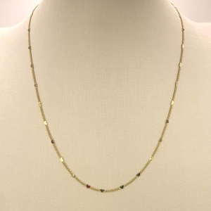 COLAR CORACOES CHAPADOS ESPAÇADOS