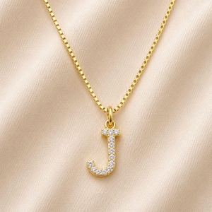 COLAR LETRA ZIRCONIA J