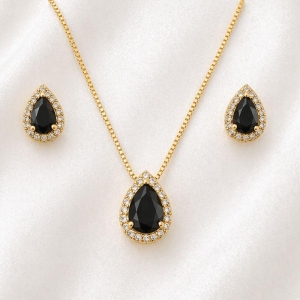 CONJUNTO GOTA PRETA