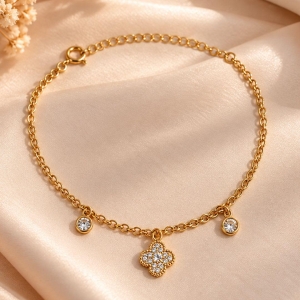 PULSEIRA TREVO CRAVEJADO