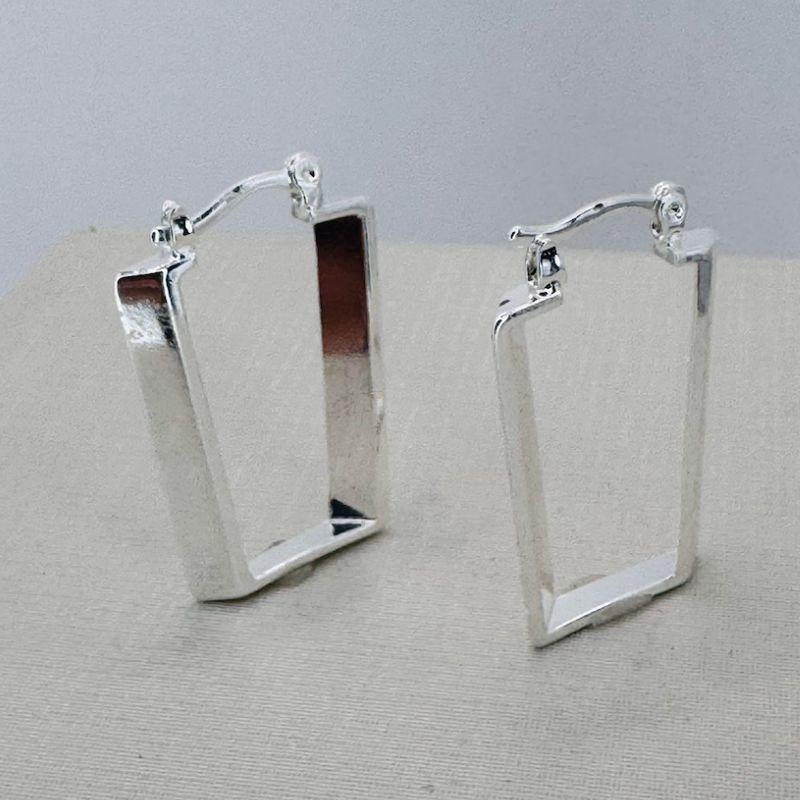 ARGOLA RETANGULAR LISA