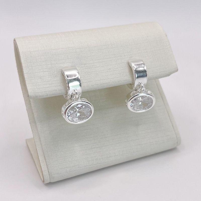 ARGOLA PEQUENA COM PEDRA OVAL