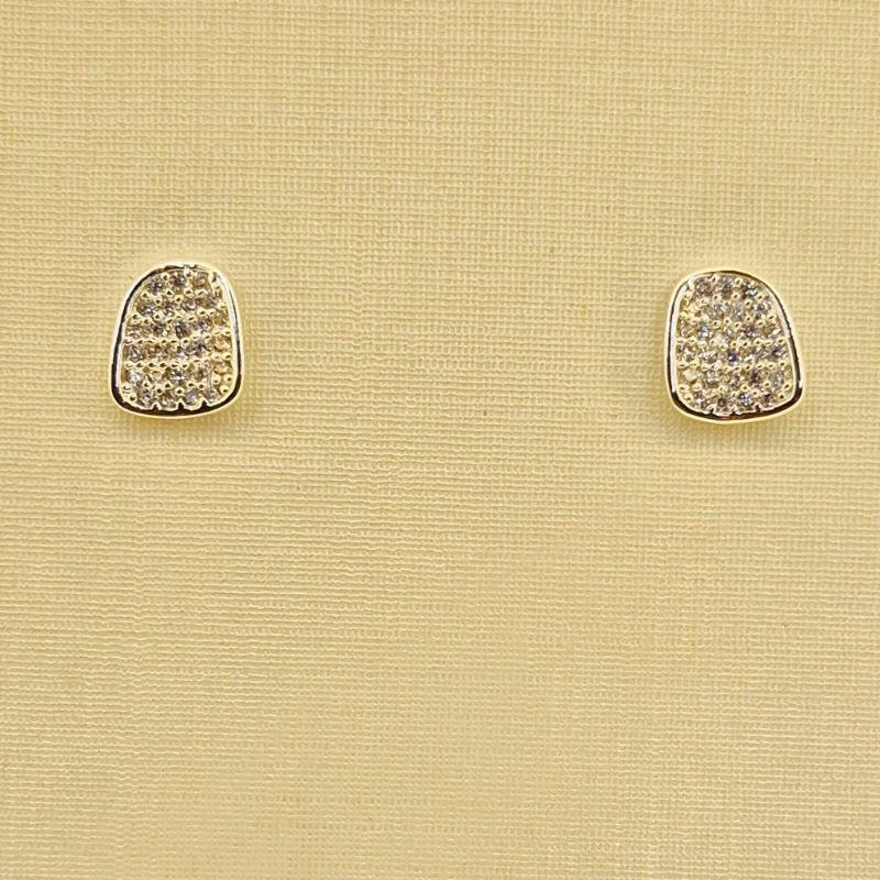 BRINCO CURVO ZIRCONIA