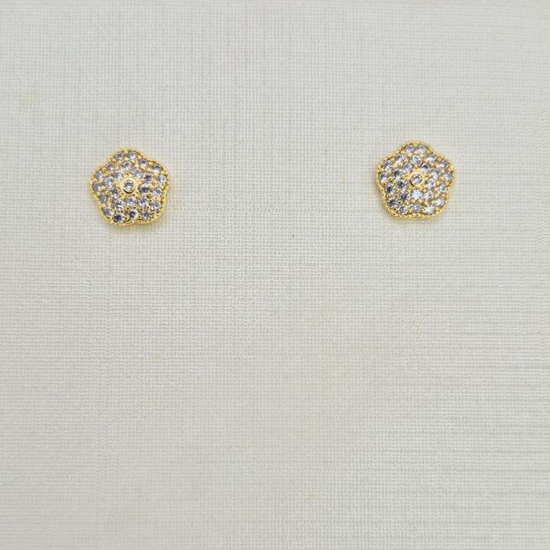 BRINCO FLOR CRAVEJADA