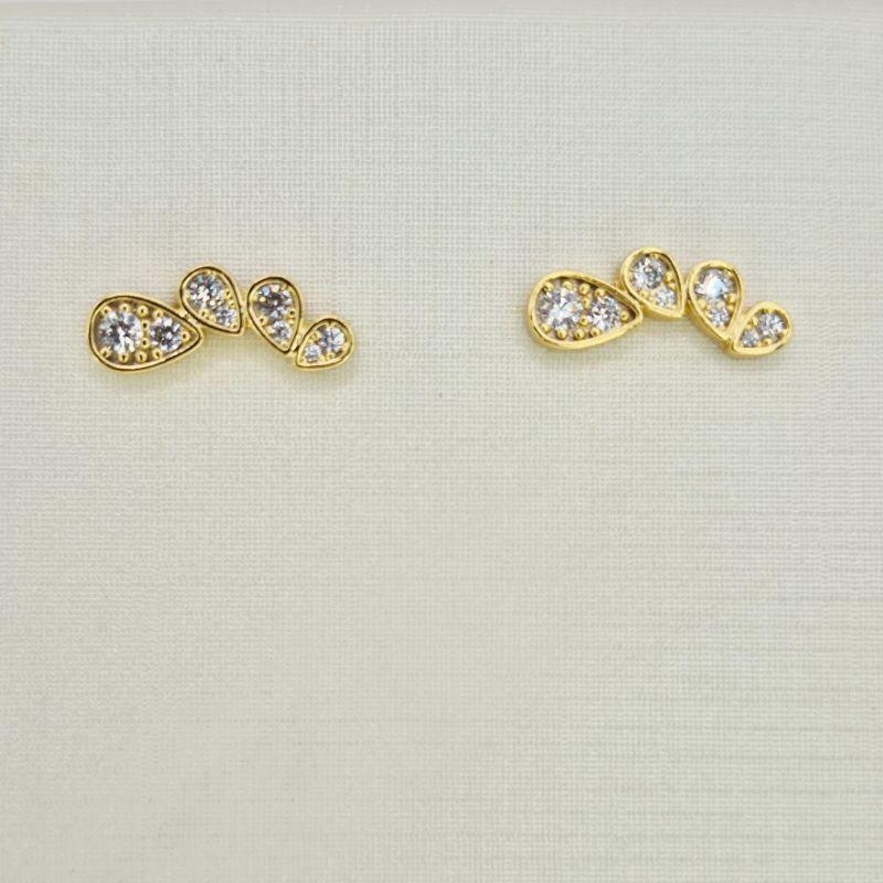 BRINCO GOTAS CRAVEJADAS