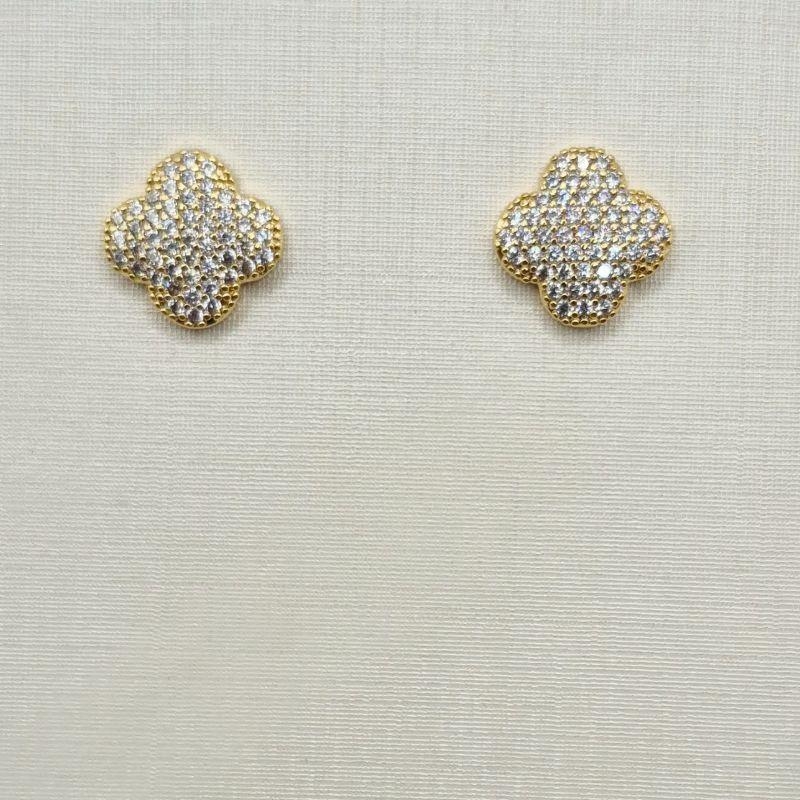 BRINCO TREVO CRAVEJADO