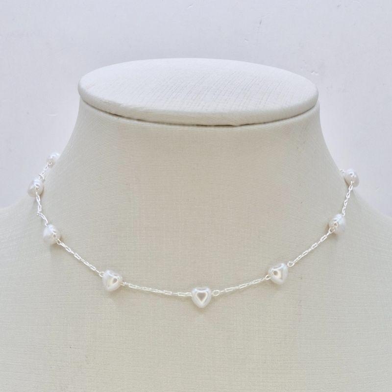 CHOCKER CORACOES BRANCOS