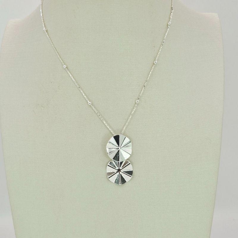 COLAR CIRCULO DIVIDIDO