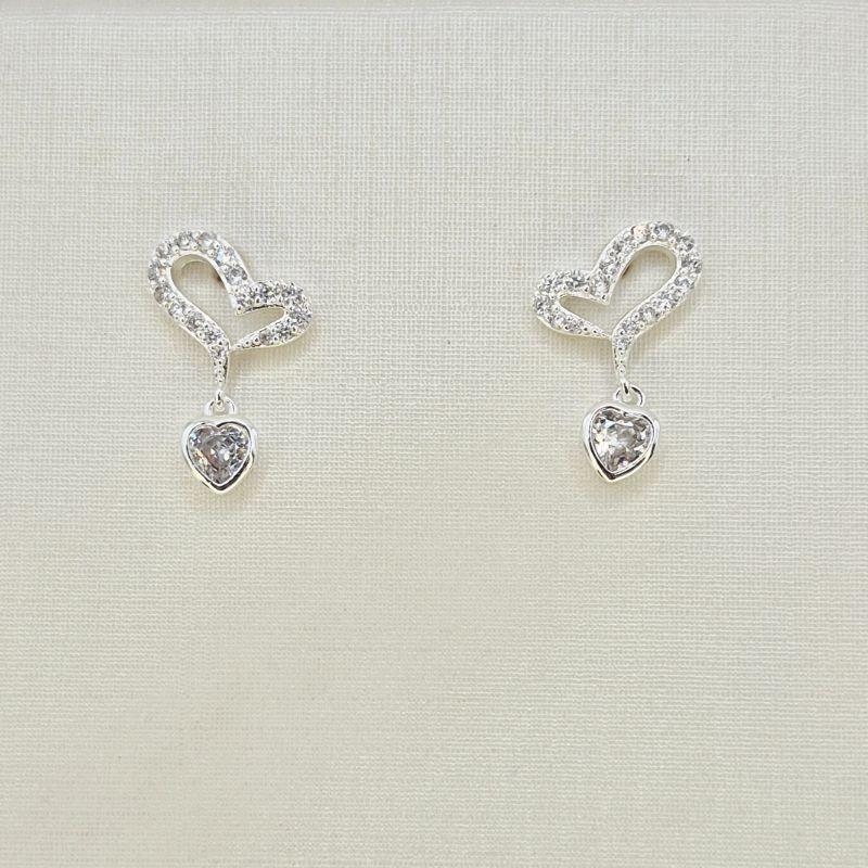 BRINCO CORACAO CRAVEJADO E PONTO DE LUZ