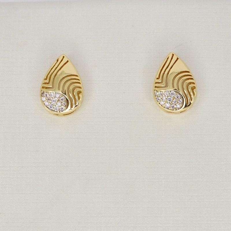 BRINCO GOTA  CRAVEJADA COM TEXTURA