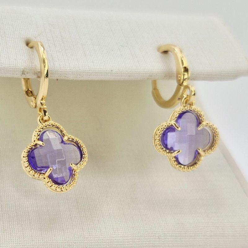 BRINCO PENDULO TREVO ROXO