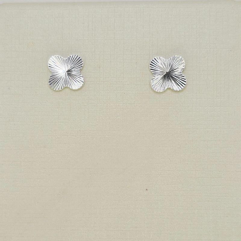 BRINCO TREVO COM TEXTURA