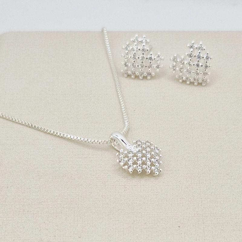 CONJUNTO CORAÇÃO CRAVEJADO PRATA