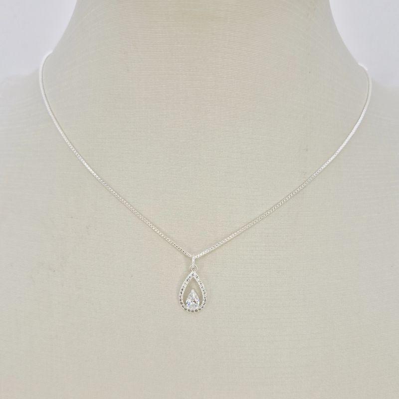 COLAR GOTA CRAVEJADA