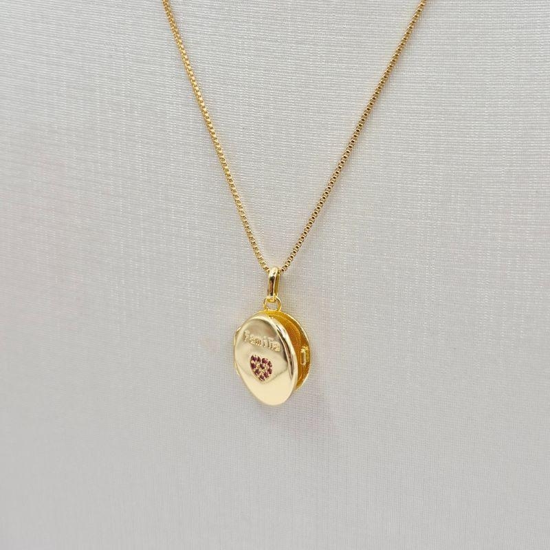 COLAR RELICARIO FAMILIA