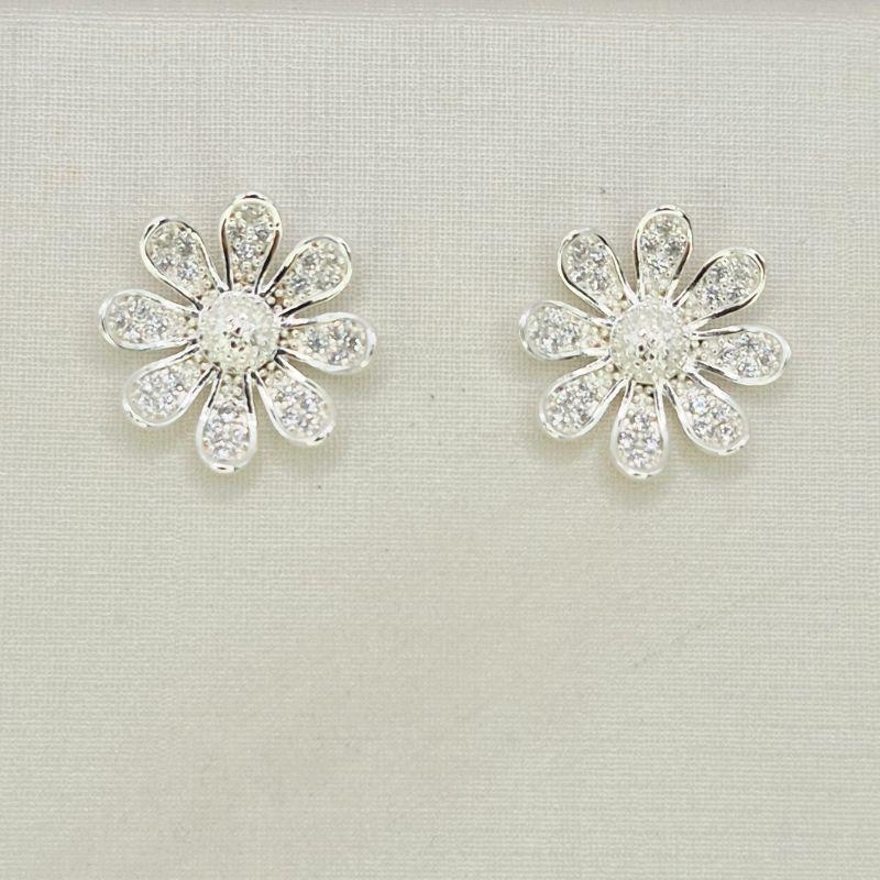 BRINCO FLOR CRAVEJADA