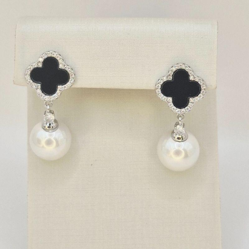 BRINCO TREVO COM PEROLA