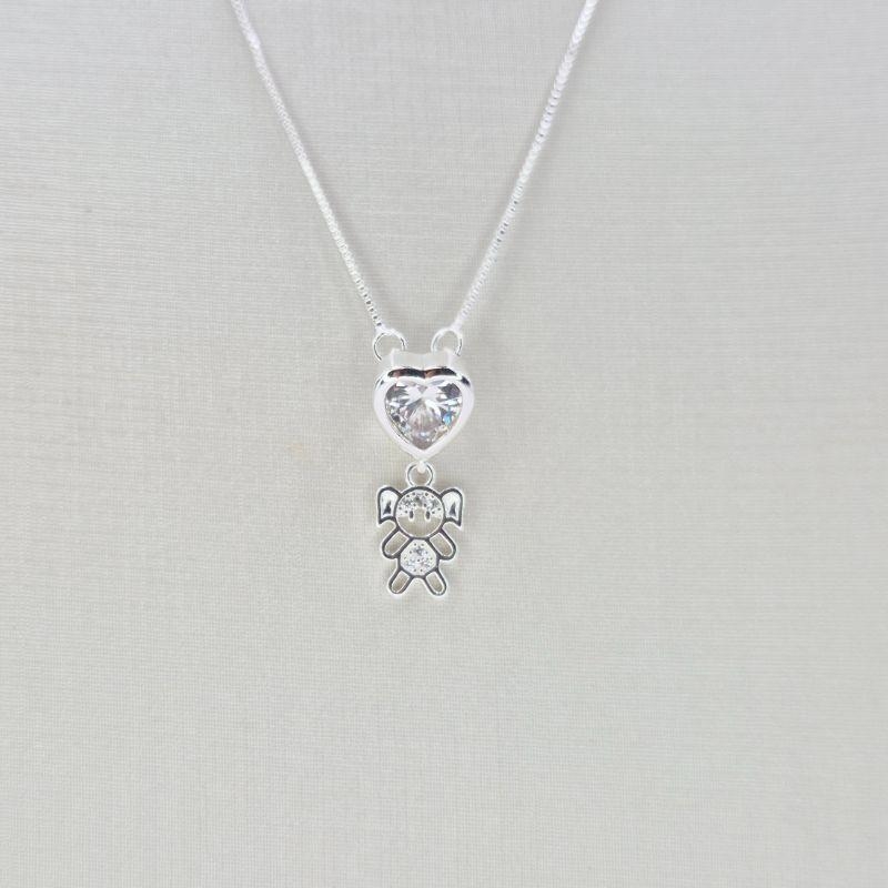 COLAR MENINA CRAVEJADA COM CORACAO